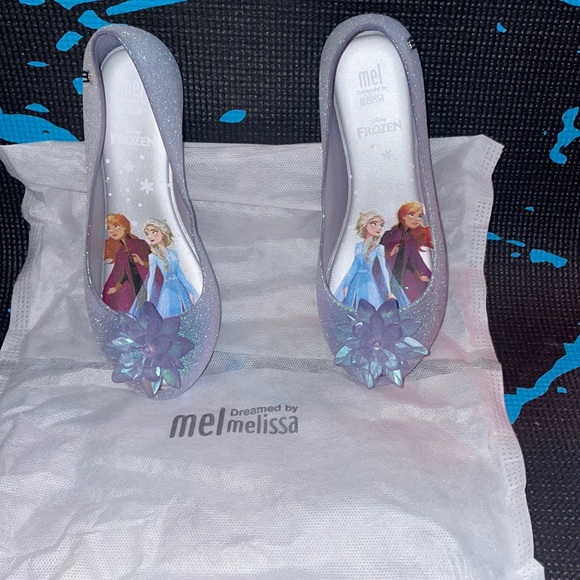 Disney frozen - Picture 1 of 7